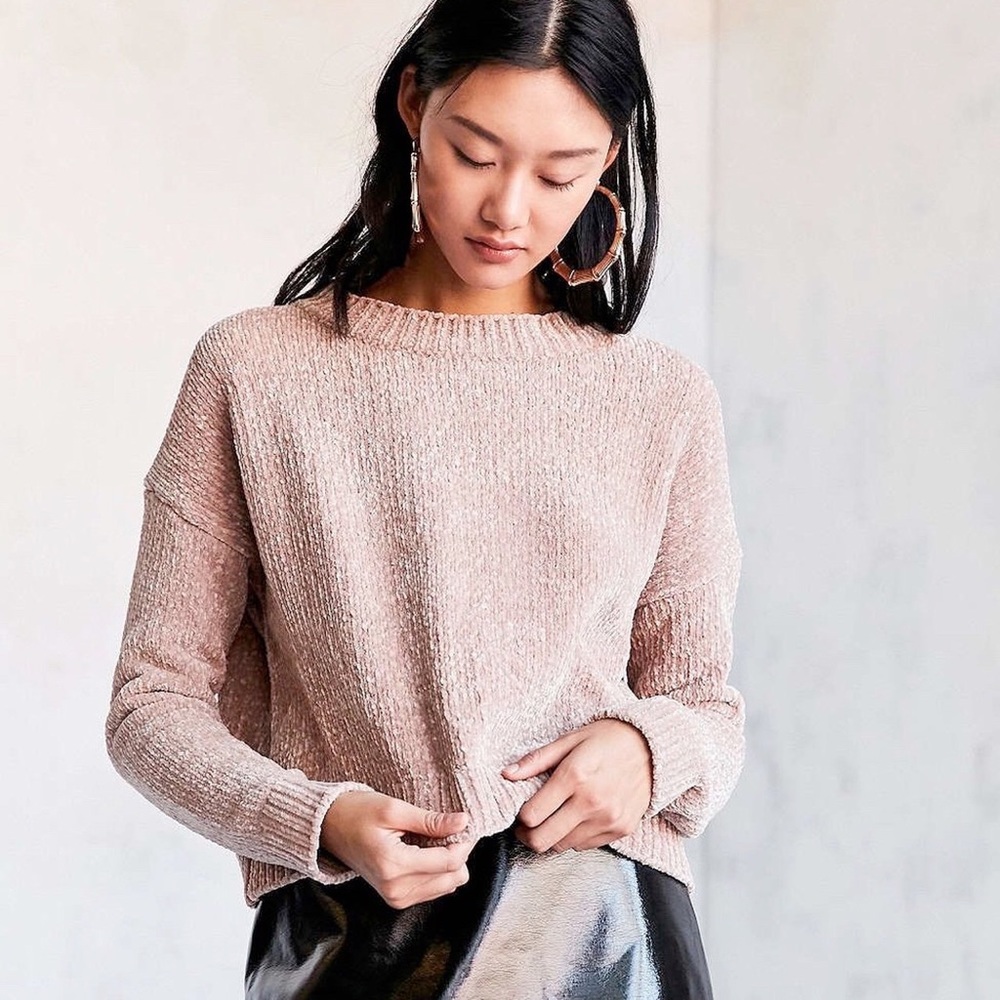 Urban outfitters pink mauve chenille sweater